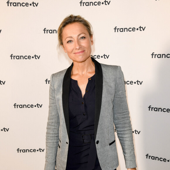 Anne-Sophie Lapix au photocall de la conférence de presse de France 2 au théâtre Marigny à Paris le 18 juin 2019