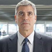 Regardez le séduisant George Clooney vous emmener... très haut au septième ciel !