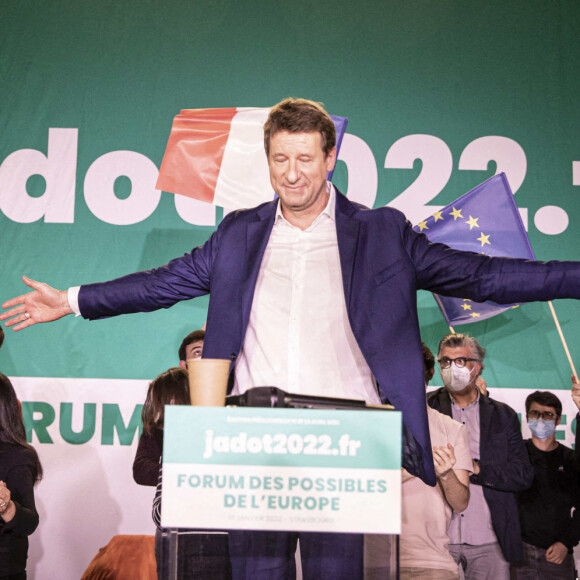 Yannick Jadot, candidat Europe Ecologie Les Verts (EELV) à l'élection présidentielle, en meeting à la salle de l'Aubette à Strasbourg, le 19 janvier 2022.