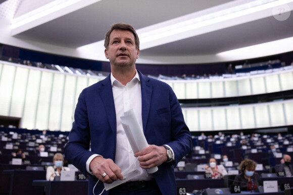 Yannick Jadot lors d'une session plénière du Parlement européen pour présenter le programme d'activités de la présidence française, à Strasbourg, France, le 19 janvier 2022