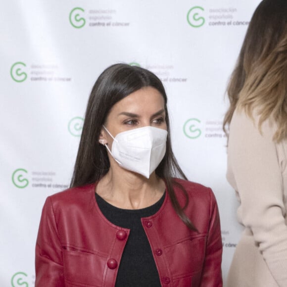 La reine Letizia d'Espagne se rend au 11 ème Forum de la "Journée Mondiale de la lutte contre le cancer (World Cancer Day Forum)" à Madrid, le 4 février 2022.