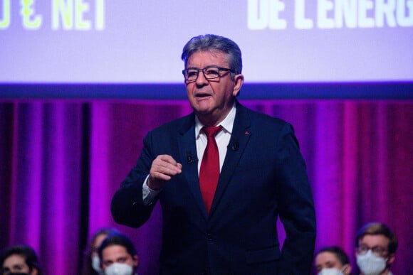 Jean-Luc Mélenchon, candidat à l'élection présidentielle 2022, est en meeting à Tours le 3 février 2022