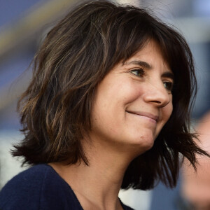 Estelle Denis dans les tribunes lors du match de championnat de Ligue 1 Conforama opposant le Paris Saint-Germain au Racing Club de Strasbourg Alsace au Parc des princes à Paris, France, le 14 septembre 2019. Le PSG a gagné 1-0. © Jean-Baptiste Autissier/Panoramic/Bestimage