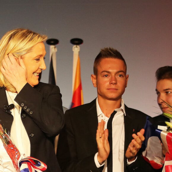 Marine Le Pen et Marion Maréchal ont participé au meeting du Front National au palais de la Méditerranée à Nice, à l'occasion des élections régionales en PACA. Le 27 novembre 2015