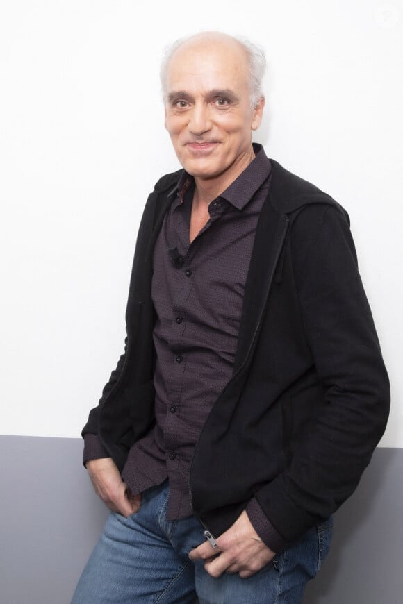 Philippe Poutou en backstage de l'émission "On Est En Direct" (OEED) à Paris, France, le 22 janvier 2022.
