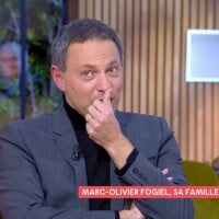 "Il a eu chaud" : Marc-Olivier Fogiel, ému aux larmes, évoque la santé de Dave