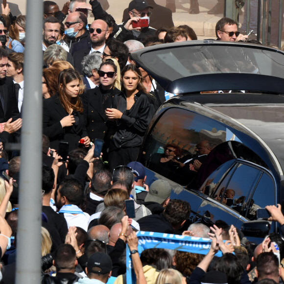 Sophie Tapie - Sorties des obsèques de Bernard Tapie en la Cathédrale La Major à Marseille le 8 octobre 2021. © Jacovides / Santini / Bestimage