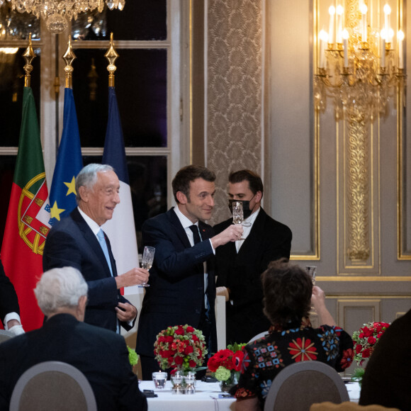 Dîner offert par le Président de la République et Mme Brigitte Macron en l'honneur de M. Marcelo Rebelo de Sousa, Président de la République portugaise au palais de l'Elysée à Paris le 11 février 2022. © Céline Bregand / Pool / Bestimage 