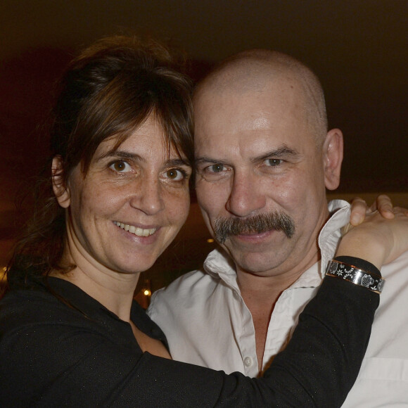 Elsa Boublil et son mari Philippe Torreton - People à la première de la pièce "Cyrano de Bergerac" au théâtre de la Porte-Saint-Martin à Paris le 2 février 2016. © Coadic Guirec/Bestimage