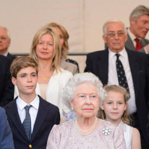 Le prince Charles, la reine Elisabeth II d'Angleterre et Camilla Parker Bowles, duchesse de Cornouailles - La famille royale d'Angleterre assiste au festival "Coronation" a Buckingham Palace a Londres. Le 11 juillet 2013 