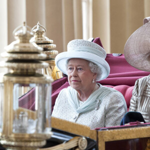 Elizabeth II et Camilla Parker-Bowles arrive à Buckingham à Londres le 5 juin 2012