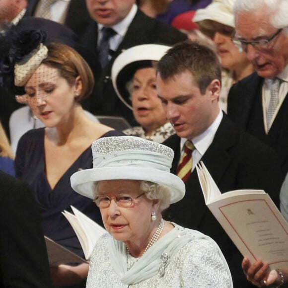 Elizabeth II, Charles et Camilla Parker-Bowles lors du jubilé de diamant de la reine.