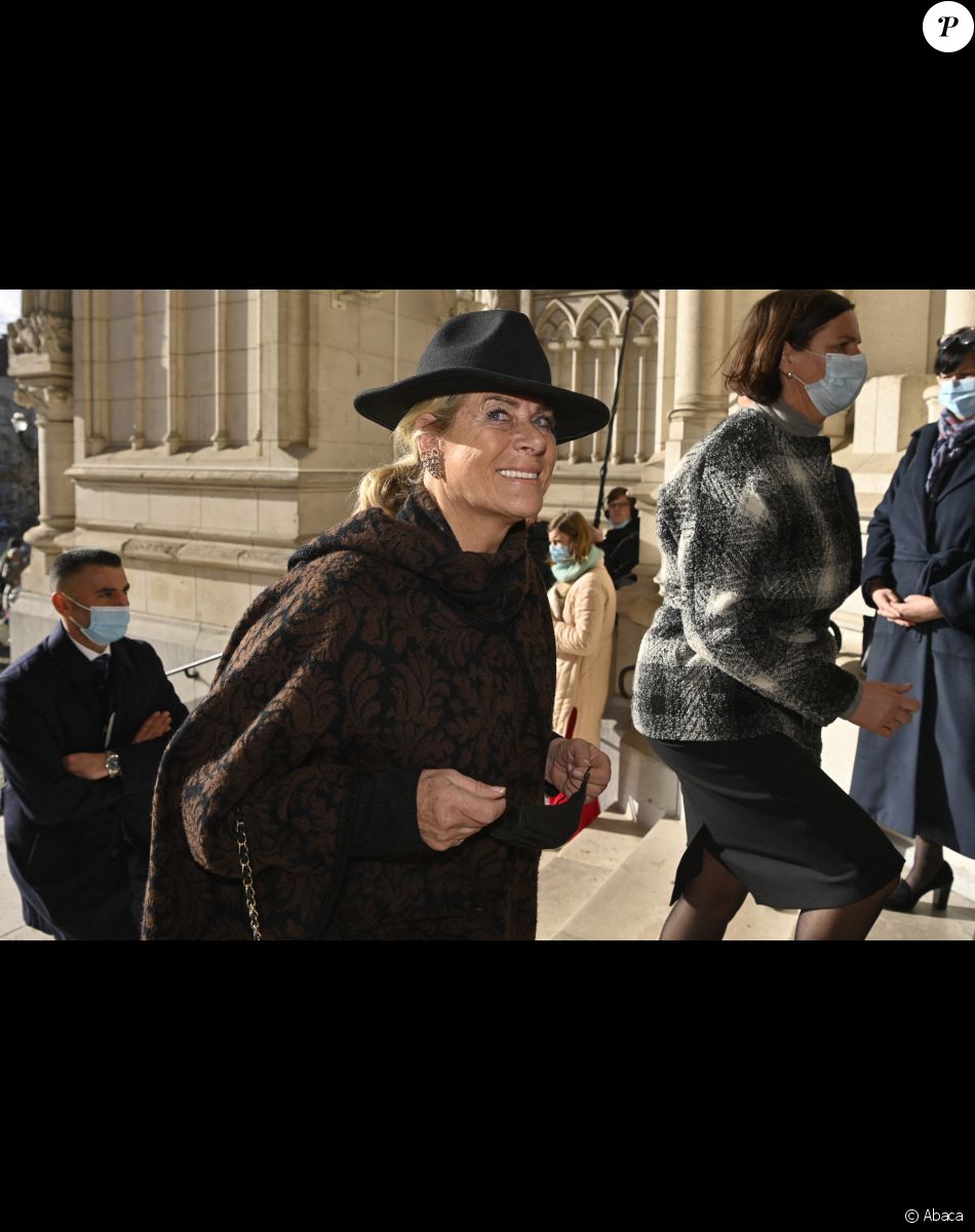 La princesse Lea - Les membres de la famille royale de Belgique assistent à la messe annuelle à la mémoire des membres décédés de la Famille royale en l'église Notre-Dame de Laeken à Bruxelles, le 17 février 2022.