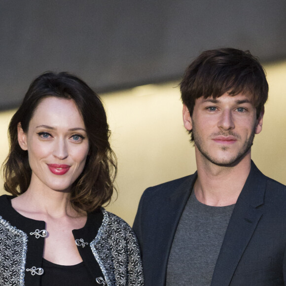 Gaspard Ulliel et sa compagne Gaëlle Pietri - People au Photocall du défilé Chanel Croisière "Paris-Séoul" au Dongdaemun Design Plaza de Séoul le 4 mai 2015 