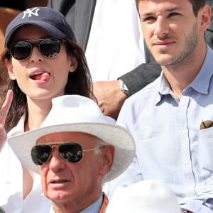 Gaspard Ulliel et Gaëlle Pietri dans les tribunes des Internationaux de Tennis de Roland Garros à Paris le 7 juin 2017 © Cyril Moreau-Dominique Jacovides/Bestimage 