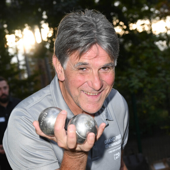 Exclusif - Tex - 5ème édition du Trophée "Ne perdez pas la boule", en faveur de la recherche sur la maladie d'Alzheimer au Boulodrome de la Boule du lac Saint James à Paris dans le cadre de la Journée mondiale de la maladie d'Alzheimer le 16 septembre 2021. © Coadic Guirec/Bestimage