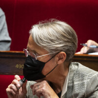 Elisabeth Borne vapote à l'Assemblée : que risque la ministre ?