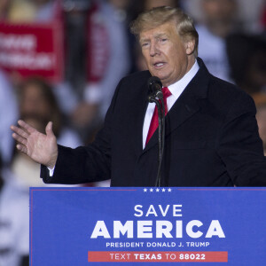 Donald Trump prend la parole au parc des expositions du comté de Montgomery lors d'un rassemblement Save America. Conroe le 29 janvier 2022