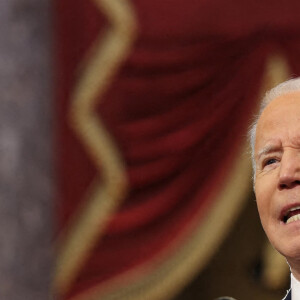 Le président américain Joe Biden prononce une allocution à l'occasion du premier anniversaire de l'insurrection du 6 janvier dans le Statuary Hall du Capitole à Washington, The District, Etats-Unis, le 6 janvier 2022.