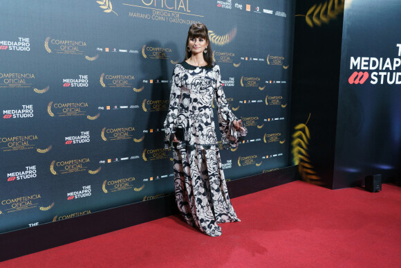 Penélope Cruz assiste à l'avant-première du film "Compétition Officielle" au Capitol Cinema. Madrid, le 21 février 2022.