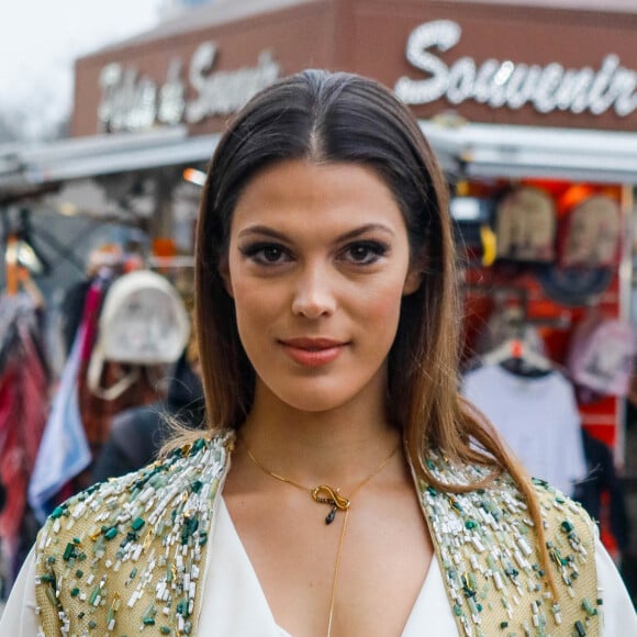 Iris Mittenaere arrive au défilé Stéphane Rolland Haute-Couture 2022 au au palais de Chaillot dans le cadre de la Fashion Week de Paris, France, le 25 janvier 2022. © Veeren-Clovis/Bestimage