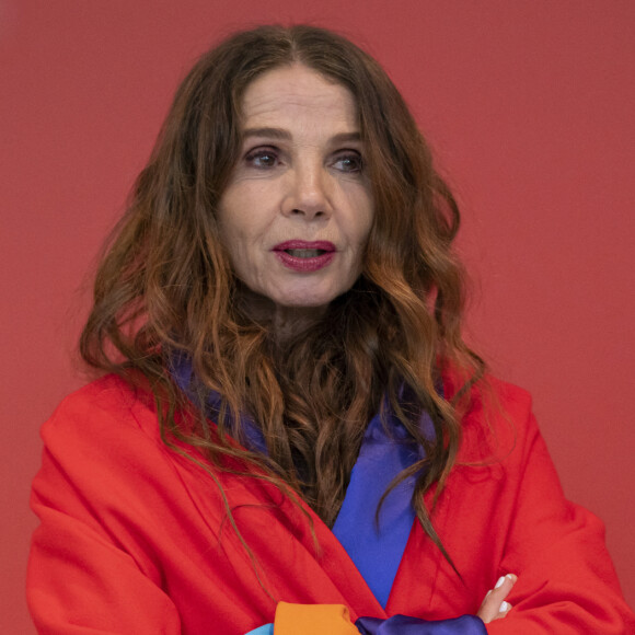 Victoria Abril anime une MasterClass en marge de la cérémonie du prix Feroz du cinéma espagnol à Madrid. © Oscar Fuentes-SOPA / Zuma Press / Bestimage 