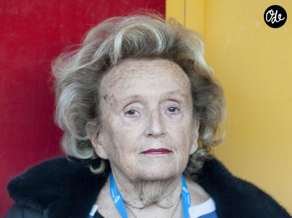 Exclusif - Bernadette Chirac - Match de football caritatif organisé par le Variétés Club de France au profit de l'association "+ de Vie" présidée par Bernadette Chirac et de l'association "Urma" présidée par Laurent Blanc au stade Jean-Paul David à Mantes-la-Jolie le 11 octobre 2016. © Pierre Perusseau/Bestimage
