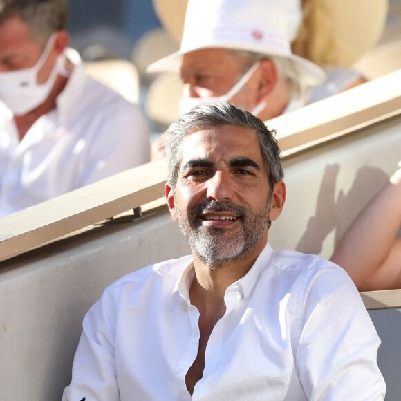 Ary Abittan dans les tribunes lors de la finale hommes des Internationaux de France de tennis de Roland Garros à Paris le 13 juin 2021. © Dominique Jacovides / Bestimage