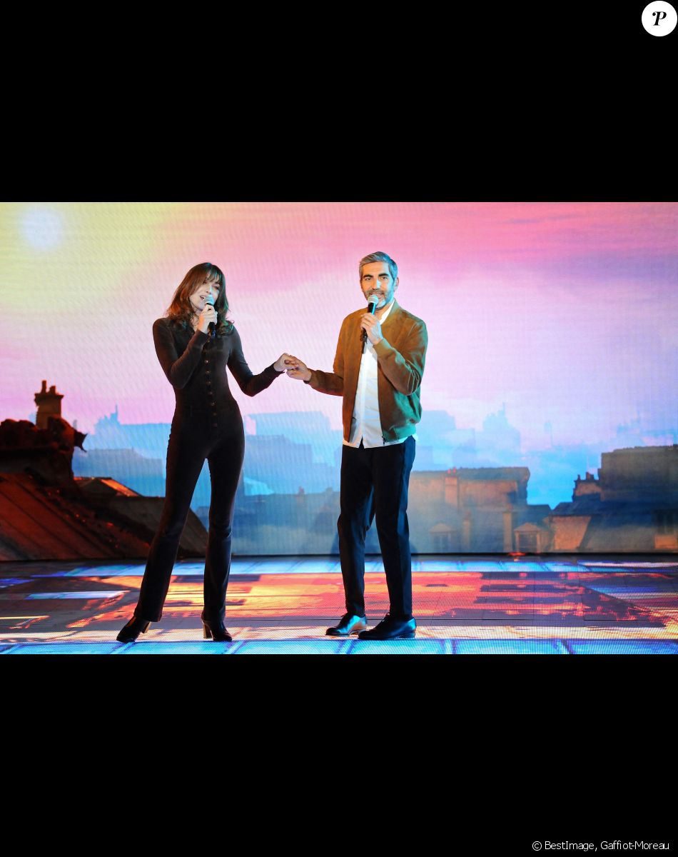 Exclusif - Ary Abittan et Carla Bruni-Sarkozy - Enregistrement de l'émission "Jean-Jacques Goldman : La grande soirée anniversaire", qui sera diffusée le 6 octobre sur M6 © Gaffiot-Moreau / Bestimage