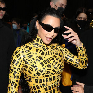 Exclusif - Kim Kardashian assiste au défilé Balenciaga Automne/Hiver lors de la Fashion Week de Paris au Bourget à Paris. © Da Silva-Perusseau/Bestimage