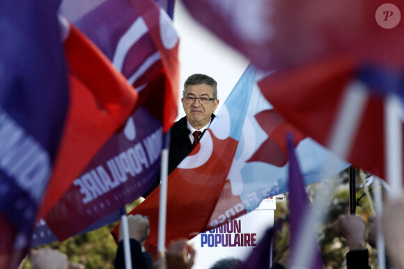 Jean-Luc Mélenchon, candidat à l'élection présidentielle, est en meeting sur l'esplanade du Gros Caillou à Lyon