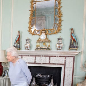 Le Premier ministre britannique Boris Johnson reçu en audience privée par la reine Elisabeth II d'Angleterre au palais de Buckingham à Londres. Le 23 juin 2021