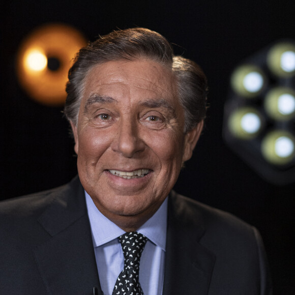 Exclusif - Jean-Pierre Foucault - Backstage de l'enregistrement de l'émission "La Chanson secrète 4", qui sera diffusée le 4 janvier 2020 sur TF1, à Paris. Le 17 décembre 2019 © Gaffiot-Perusseau / Bestimage