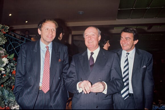 Patrick Poivre d'Arvor, Jean-Pierre Pernaut et Ladislas de Hoyos aux Ecrans d'Or en 1990.