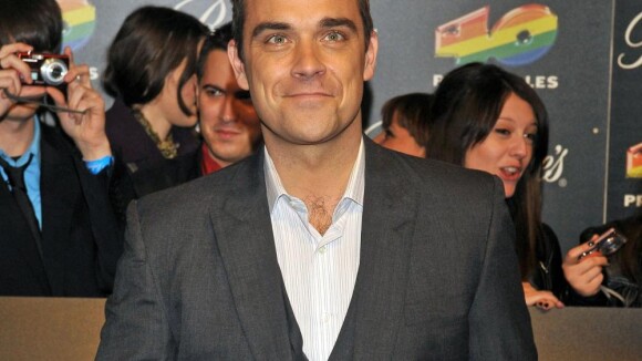 Robbie Williams va rouler des mécaniques aux Nrj Music Awards...