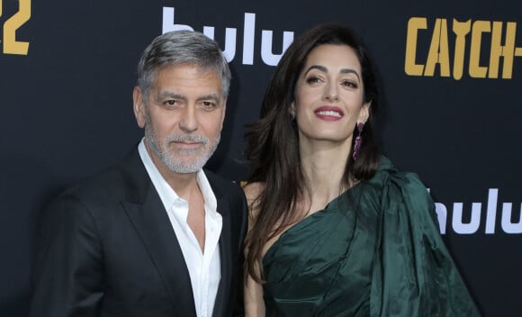 George Clooney et sa femme Amal Clooney - Avant-première et soirée de présentation de la nouvelle série Hulu "Catch-22" à Hollywood, Los Angeles, le 7 mai 2019. 