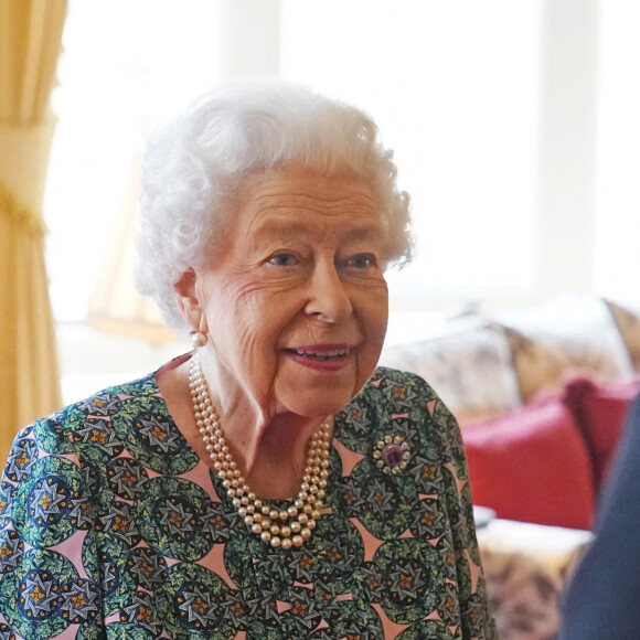 La reine Elisabeth II d'Angleterre s'exprime lors d'une audience au château de Windsor le 16 février 2022.