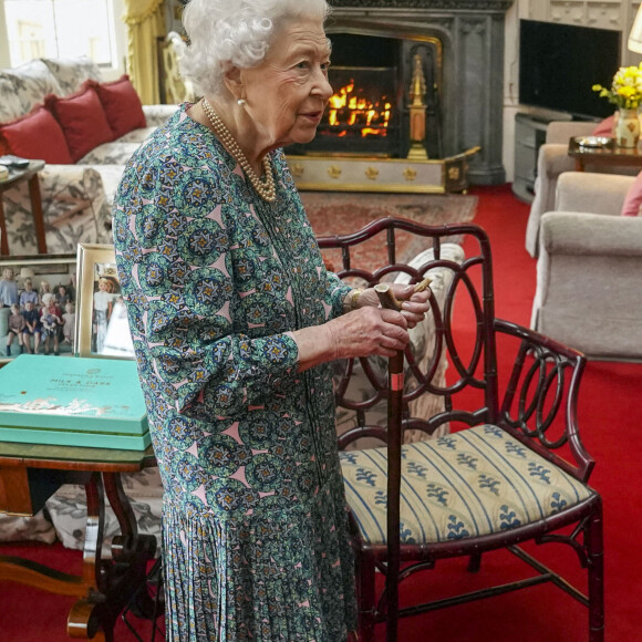 La reine Elisabeth II d'Angleterre en audience au château de Windsor. Le 16 février 2022  Q