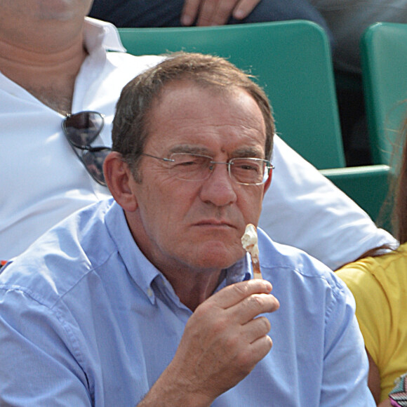 Jean-Pierre Pernaut - Jour 11 - People aux Internationaux de France de tennis a Roland Garros - Paris le 05/06/2013 