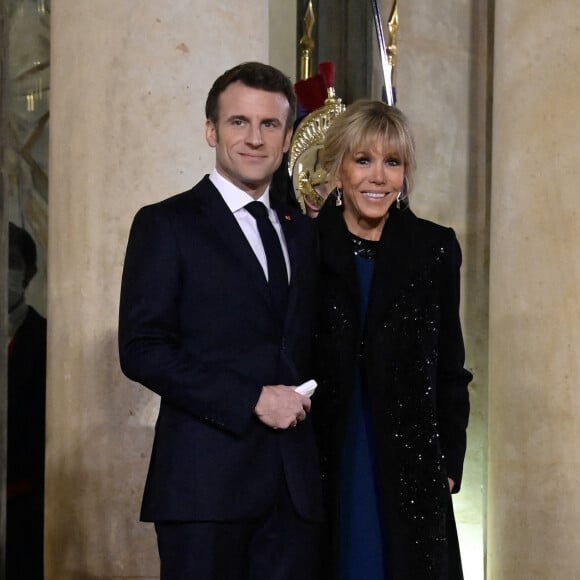 Le président Emmanuel Macron et Brigitte Macron - Arrivées au dîner offert par le président de la République en l'honneur de M. Marcelo Rebelo de Sousa, Président de la République portugaise au palais de l'Elysée à Paris