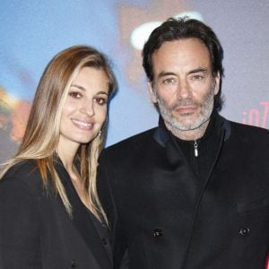 Exclusif - Anthony Delon et sa compagne Sveva Alviti - Avant-première du film "Entre les vagues" au cinéma MK2 Quai de Seine à Paris. © Christophe Aubert via Bestimage