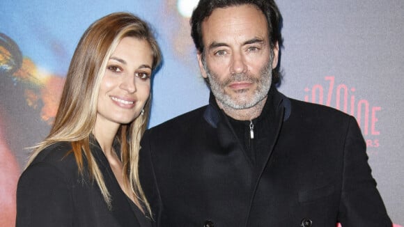 Anthony Delon et Sveva Alviti rabibochés : de sortie, le couple a retrouvé la tendresse des premiers jours