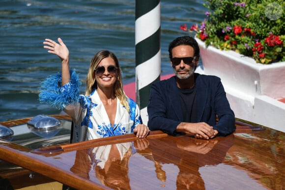 Anthony Delon et sa compagne Sveva Alviti arrivent à l'hôtel Excelsior lors de la 77ème édition du festival international du film de Venise (Mostra) le 2 septembre 2020.
