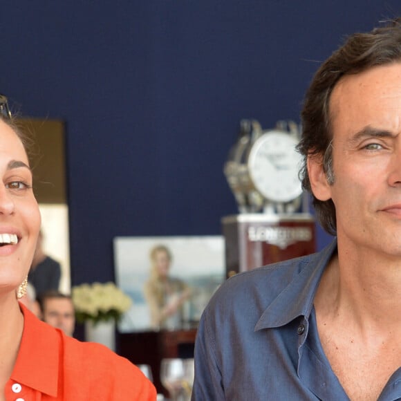 Exclusif - Prix Spécial - No web - Anthony Delon et la comédienne Sveva Alviti lors du Longines Paris Eiffel Jumping au Champ de Mars à Paris, le 7 juillet 2019. © Veeren Ramsamy/Bestimage