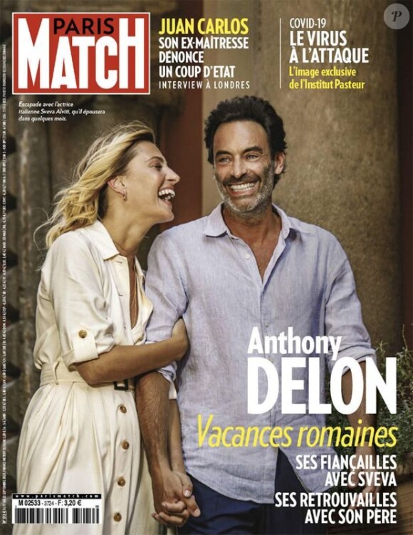 Anthony Delon et sa compagne Sveva Alviti en couverture de "Paris Match", septembre 2020.