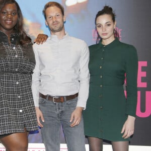 Exclusif - Sveva Alviti, Déborah Lukumuena, Matthieu Longatte, Souheila Yacoub - Avant-première du film "Entre les vagues" au cinéma MK2 Quai de Seine à Paris le 15 mars 2022. © Christophe Aubert via Bestimage