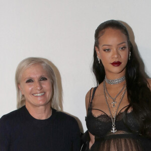 Maria Grazia Chiuri et Rihanna - Défilé Dior Prêt-à-porter Automne/Hiver 2022/2023 dans le cadre de la Fashion Week de Paris, France, le 1er Mars 2022. © Borde-Rindoff/Bestimage 