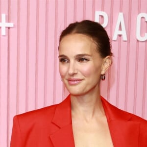 Natalie Portman assiste à l'avant-première de la série "Pachinko" au Academy Museum of Motion Pictures à Los Angeles. Le 16 mars 2022.