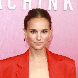 Natalie Portman assiste à l'avant-première de la série "Pachinko" au Academy Museum of Motion Pictures à Los Angeles. Le 16 mars 2022.