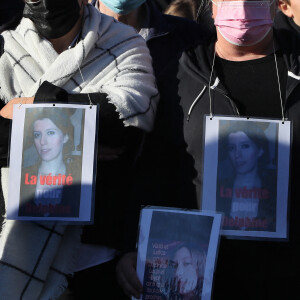 La famille et les proches se sont réunis pour une marche blanche en hommage à Delphine Jubillar, l'infirmière de 33 ans, disparue il y a un an, à Cagnac-les-Mines. Le 19 décembre 2021